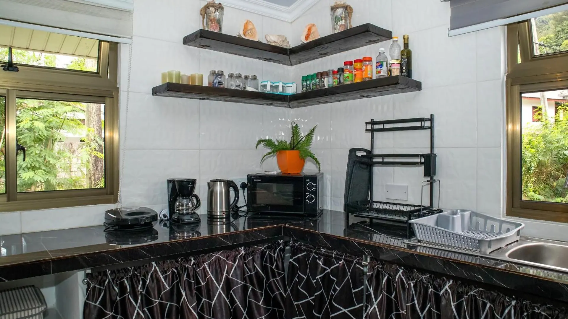 L'Echappee Du Cap - Spacious Self Catering Apartment Pointe Au Sel